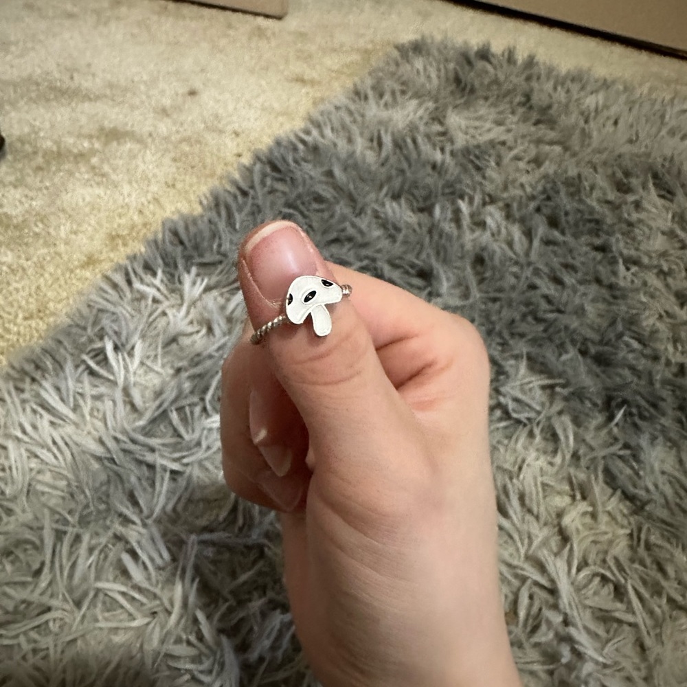 Cow Mushroom Ring